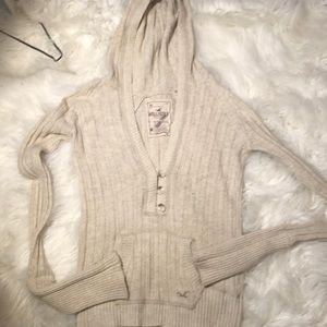Hollister  sweater